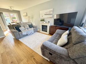 Open Plan Living - click for photo gallery